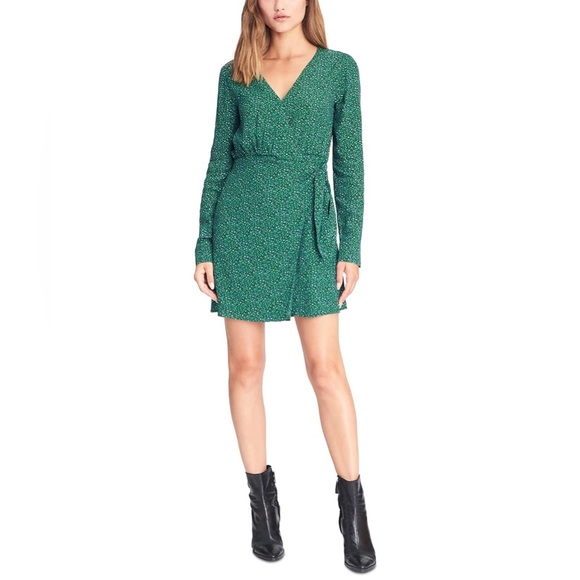 Sanctuary Dresses & Skirts - SANCTUARY WOMEN'S STAY THE NIGHT PRINTED WRAP DRESS GREEN